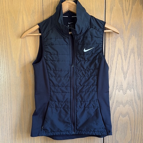 Nike XS running Black Quilted Vest with Stand-Up Collar - Picture 1 of 5